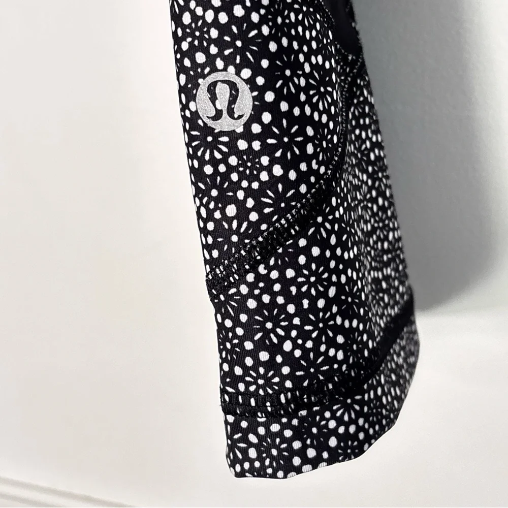 Lululemon Pace Rival Crop Leggings W/ Pockets Size 6 Freckle Flower Black White